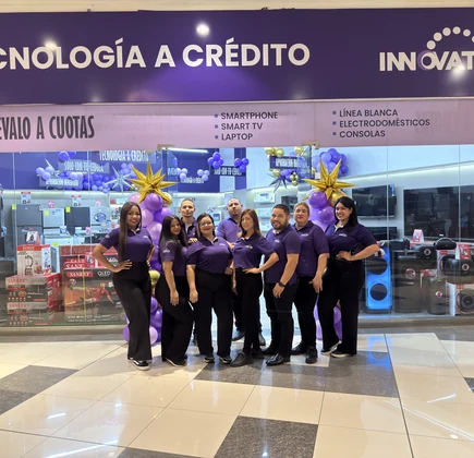 Tienda Innovatek de retail tecnológico en Panamá con portafolio de smartphones y electrodomésticos