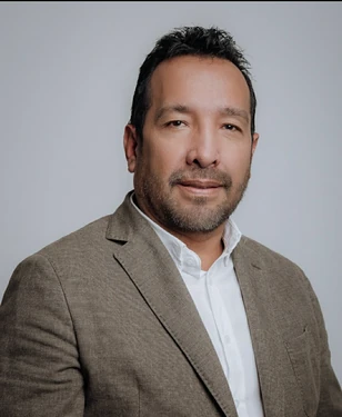 Luis Scarpetta, Asesor Comercial de Grupo Innovatek